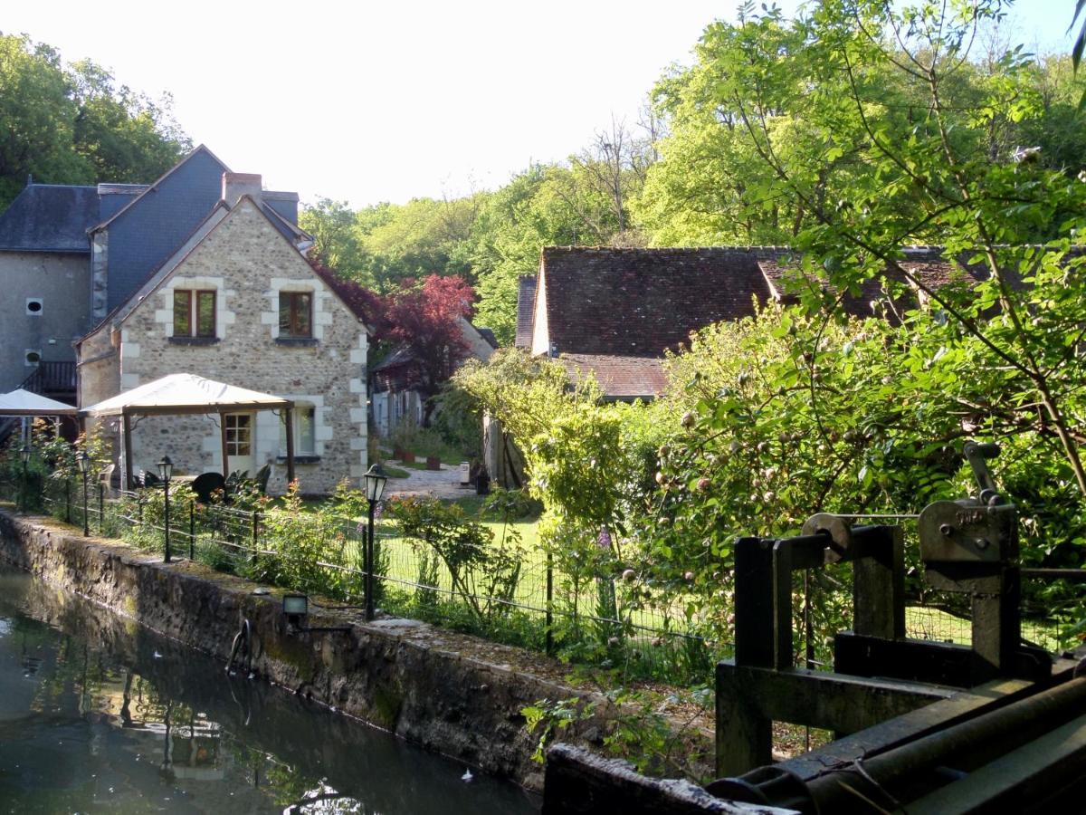 Le Moulin De La Planche Bed & Breakfast Cerelles Exterior photo