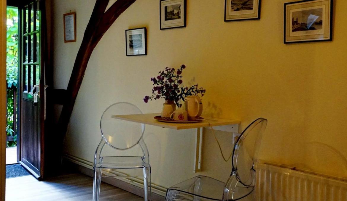 Le Moulin De La Planche Bed & Breakfast Cerelles Exterior photo